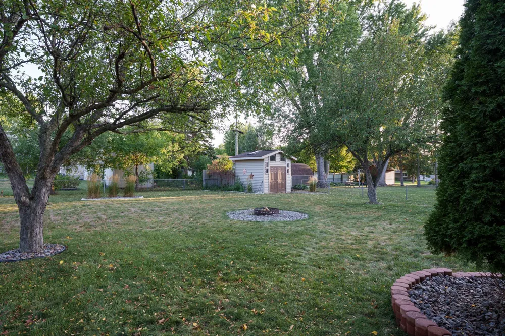 1233 View Court Hastings, MN 55033
