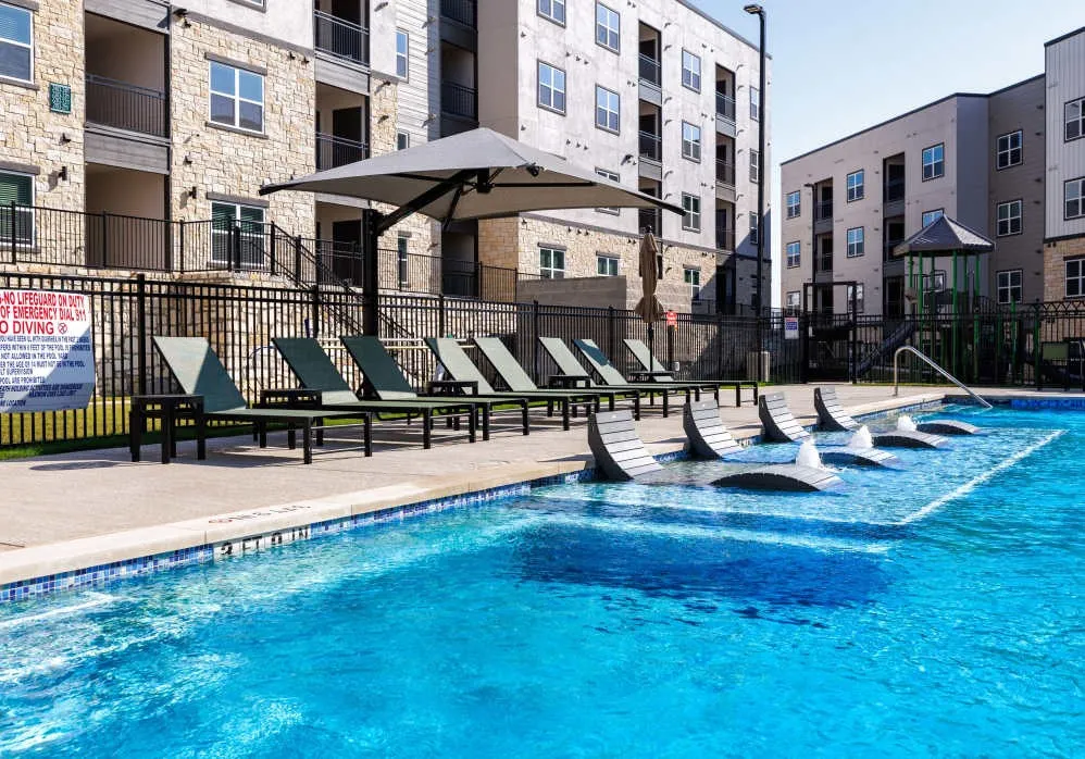 13411 FM812 ROAD #4103 Del Valle, TX 78617