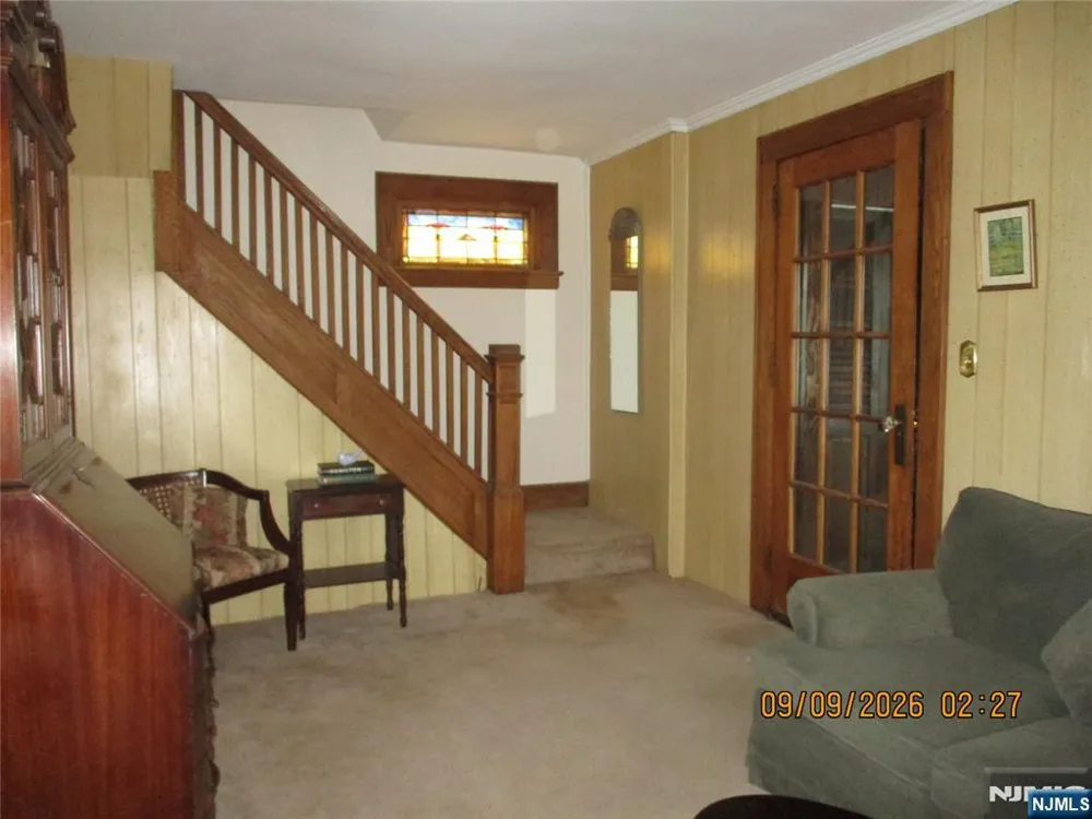 516 Willow Avenue Lyndhurst, NJ 07071