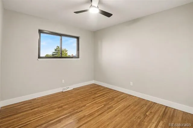 559 Elbert Way Denver, CO 80221