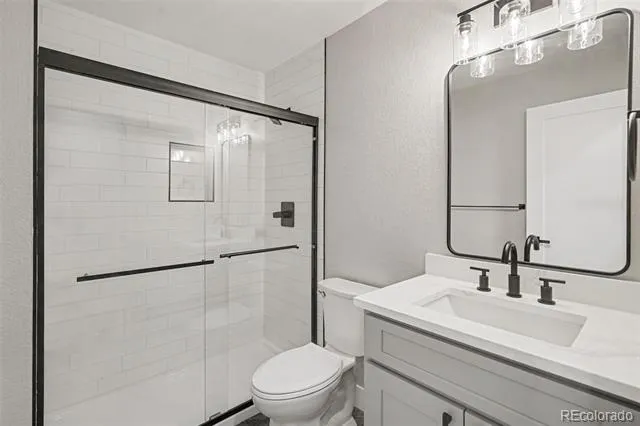 559 Elbert Way Denver, CO 80221