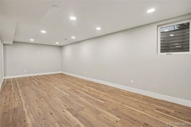 559 Elbert Way Denver, CO 80221