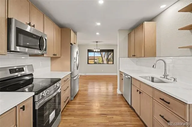 559 Elbert Way Denver, CO 80221
