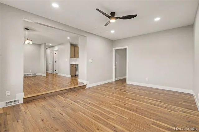 559 Elbert Way Denver, CO 80221