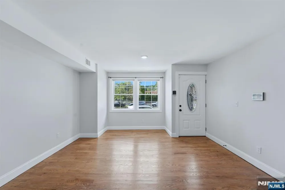 428 Valley Street Orange, NJ 07050