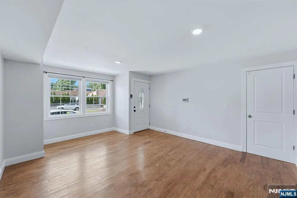 428 Valley Street Orange, NJ 07050