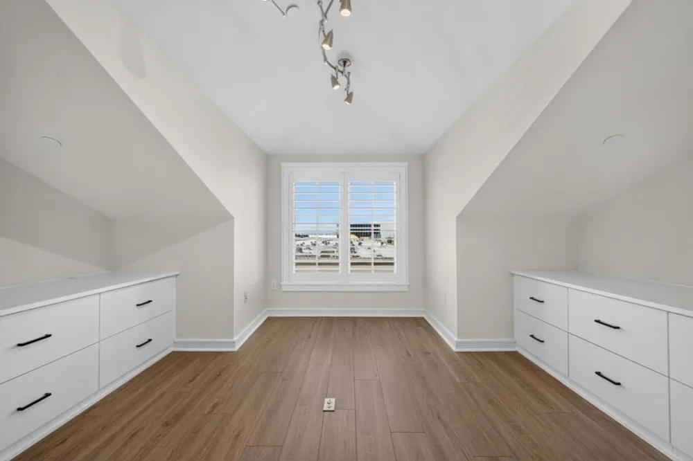 356 Santana Row #305 San Jose, CA 95128