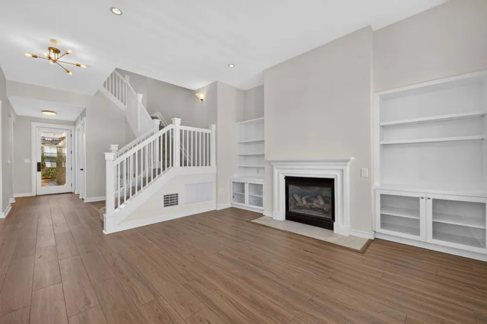 356 Santana Row #305 San Jose, CA 95128