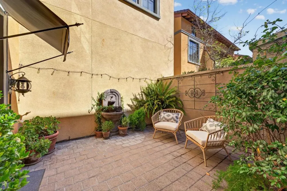 356 Santana Row #305 San Jose, CA 95128