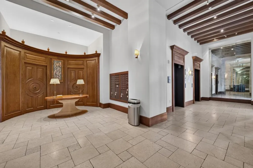 356 Santana Row #305 San Jose, CA 95128