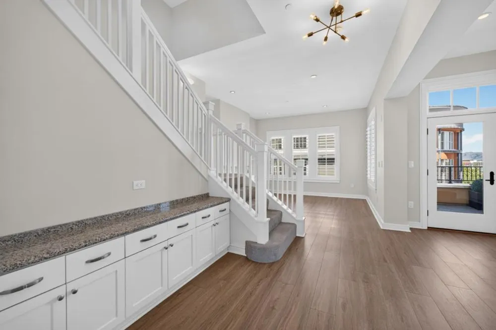 356 Santana Row #305 San Jose, CA 95128