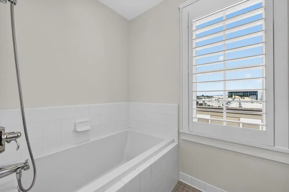 356 Santana Row #305 San Jose, CA 95128