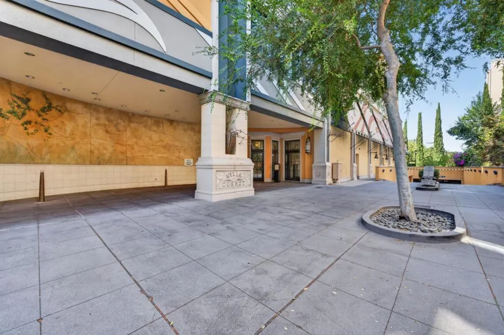 356 Santana Row #305 San Jose, CA 95128