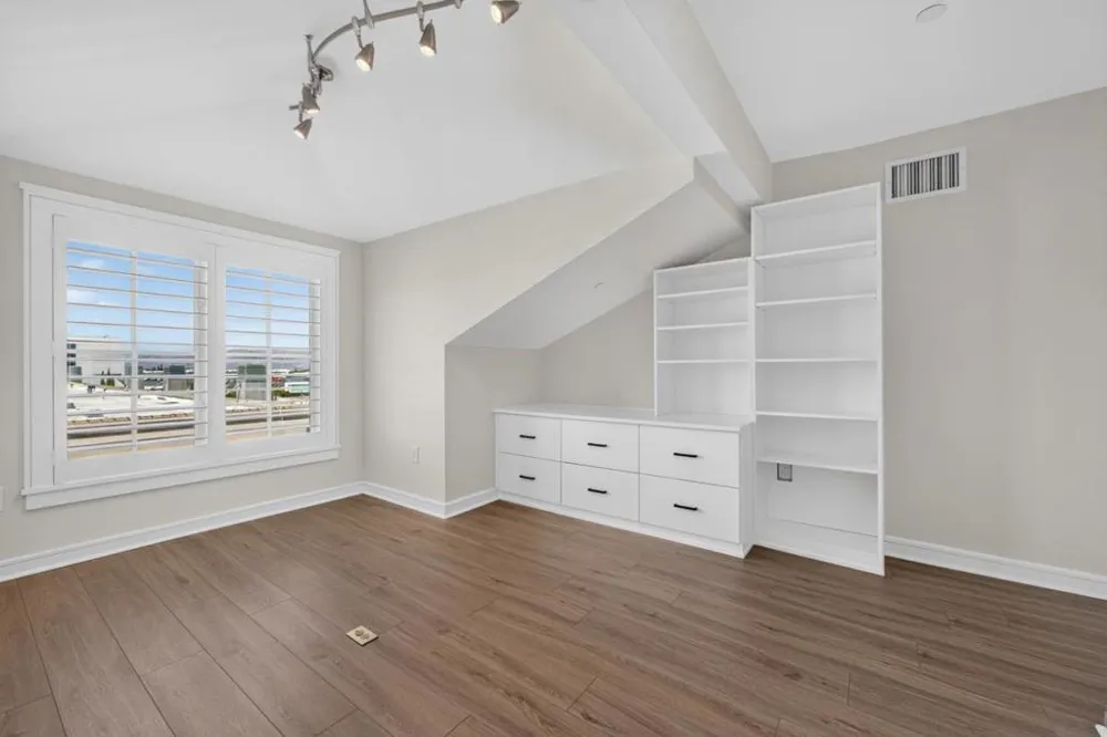 356 Santana Row #305 San Jose, CA 95128