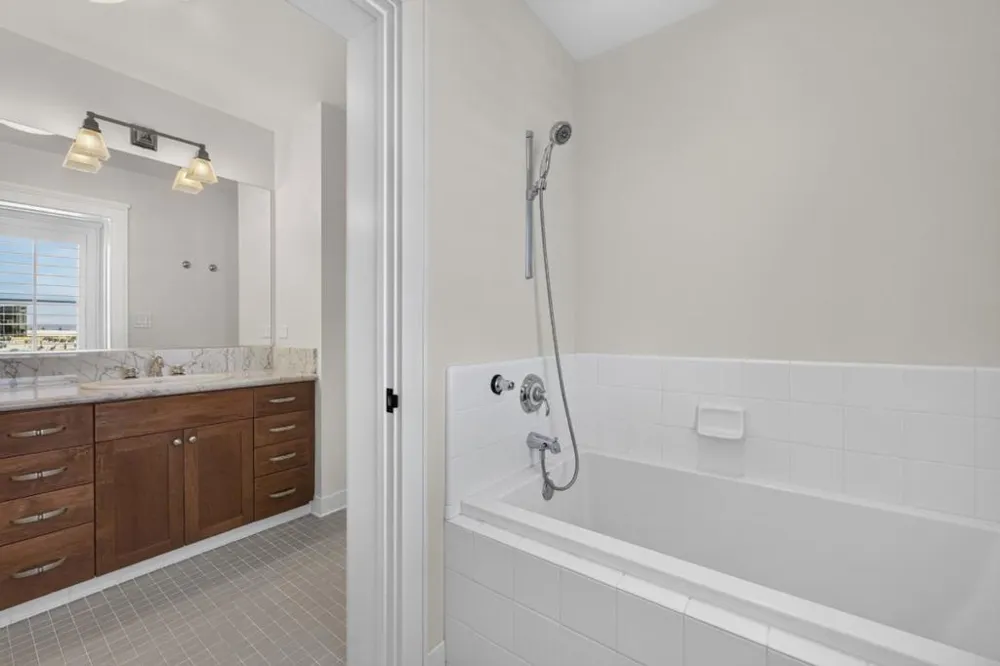 356 Santana Row #305 San Jose, CA 95128