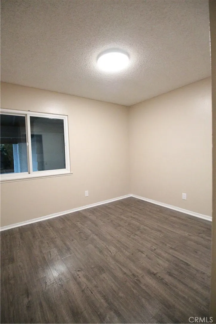 23603 bajada Drive Valencia, CA 91355