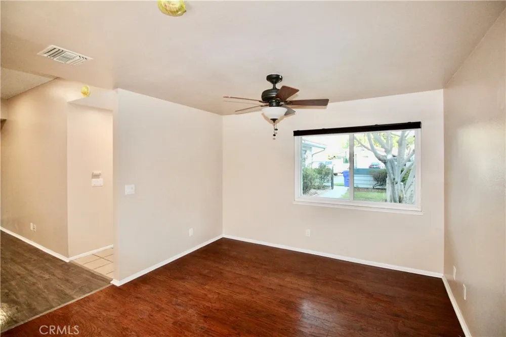 23603 bajada Drive Valencia, CA 91355