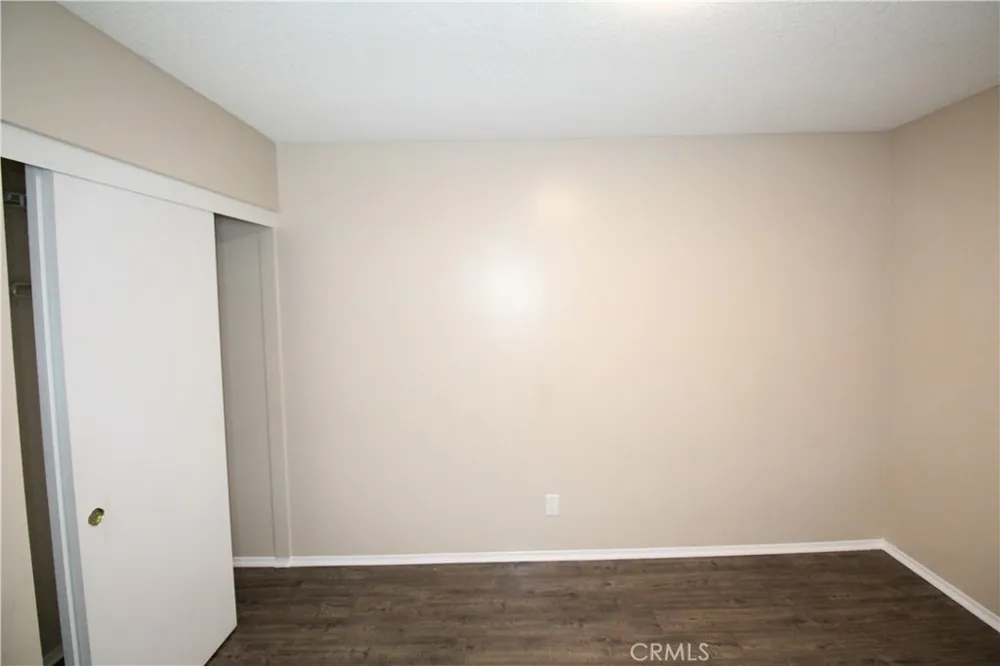 23603 bajada Drive Valencia, CA 91355