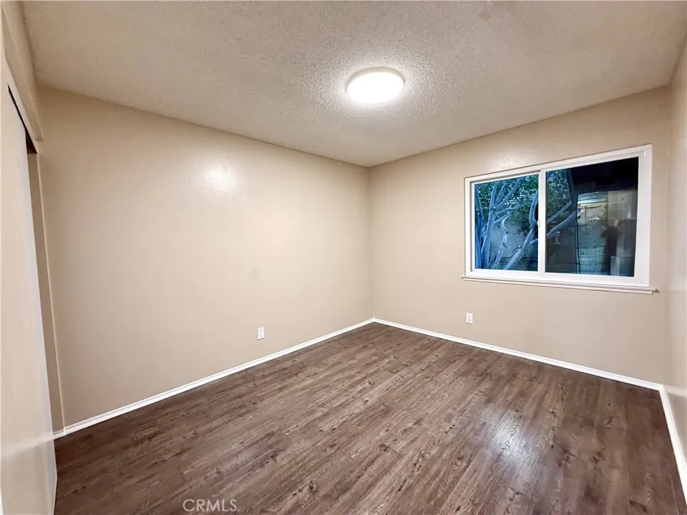 23603 bajada Drive Valencia, CA 91355