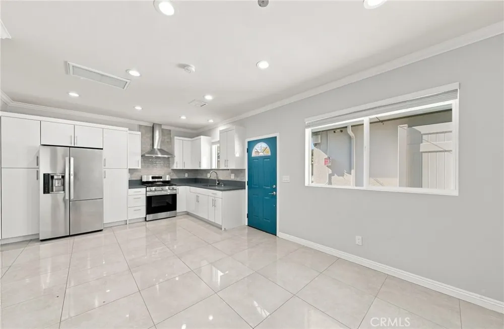 16242 Londelius North Hills, CA 91343