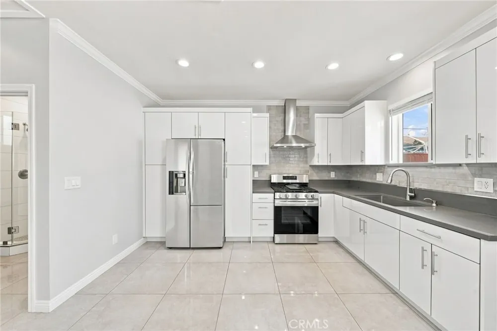 16242 Londelius North Hills, CA 91343