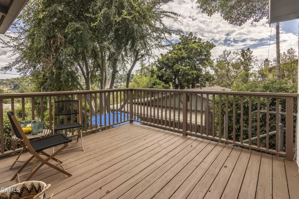 2738 Medlow Avenue Los Angeles, CA 90065