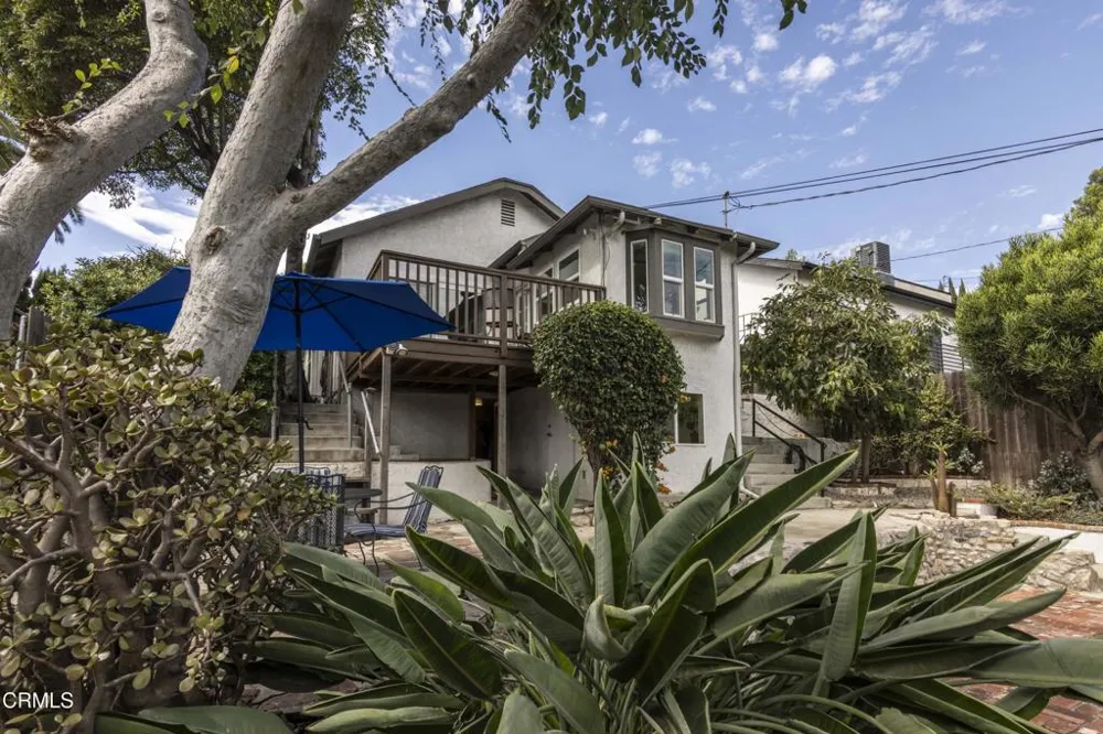 2738 Medlow Avenue Los Angeles, CA 90065