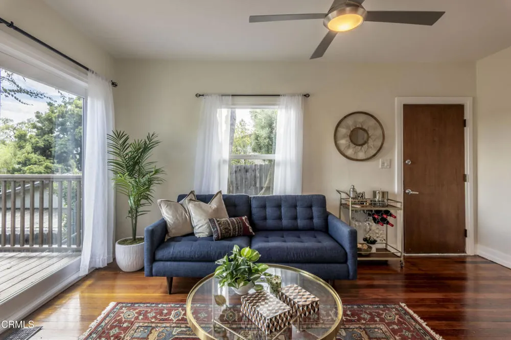 2738 Medlow Avenue Los Angeles, CA 90065
