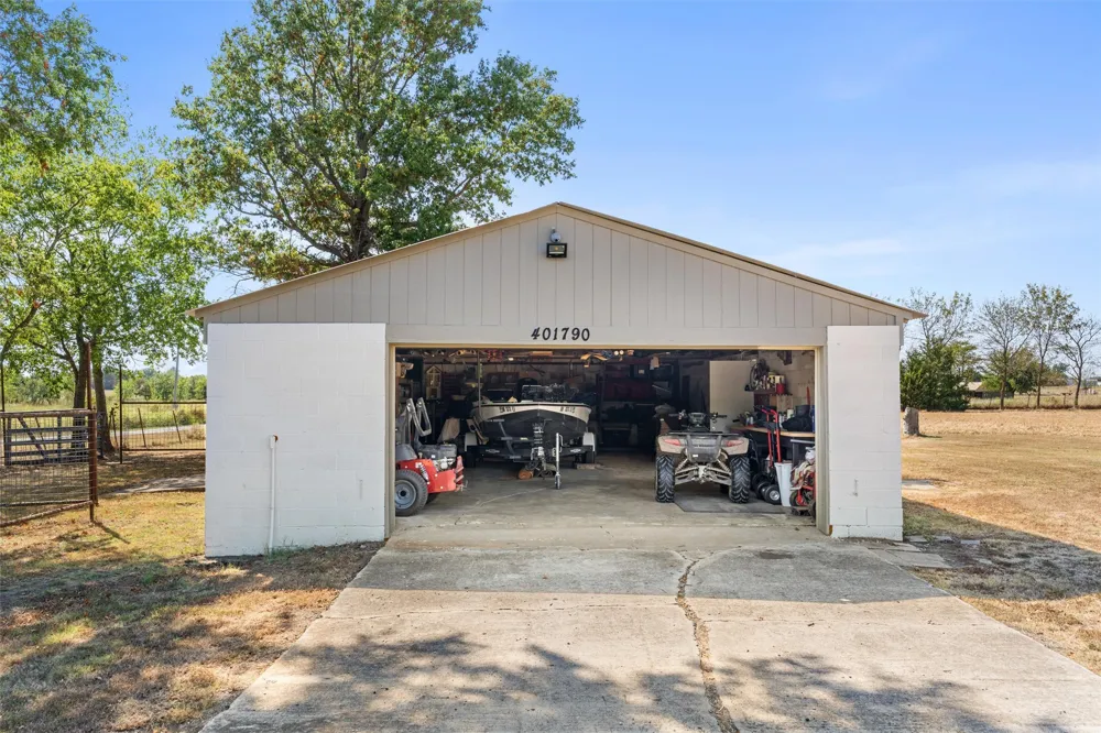 401790 W 4100 ROAD Collinsville, OK 74021