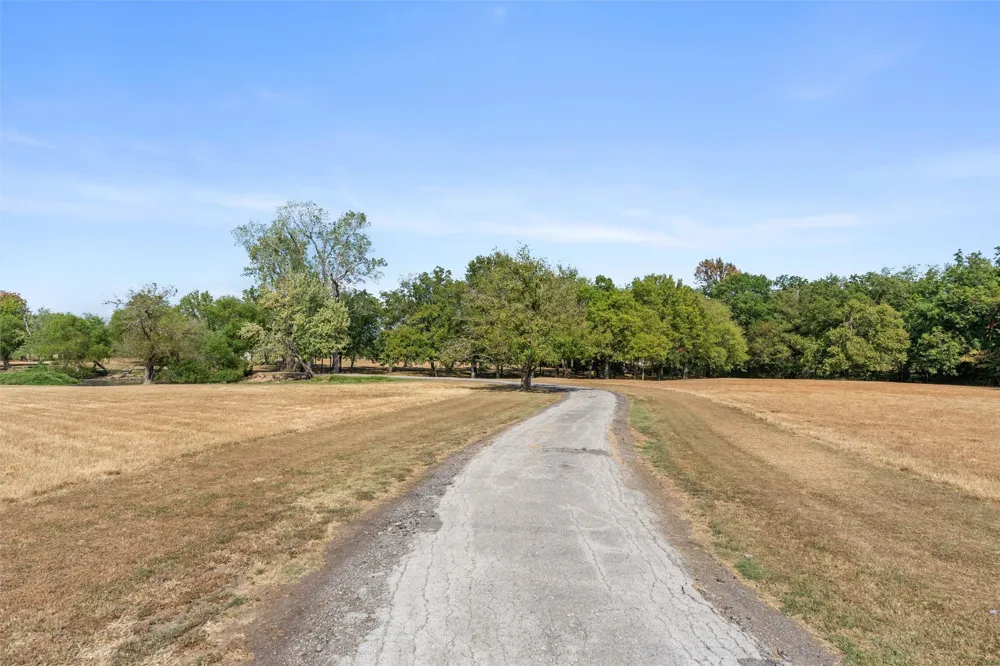 401790 W 4100 ROAD Collinsville, OK 74021