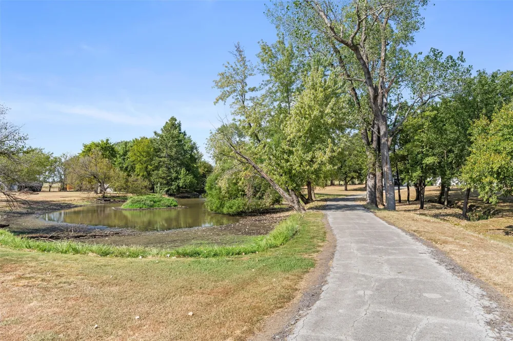 401790 W 4100 ROAD Collinsville, OK 74021