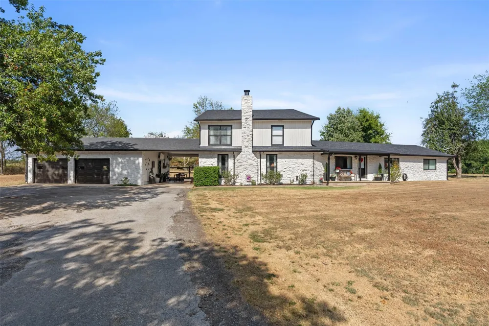 401790 W 4100 ROAD Collinsville, OK 74021
