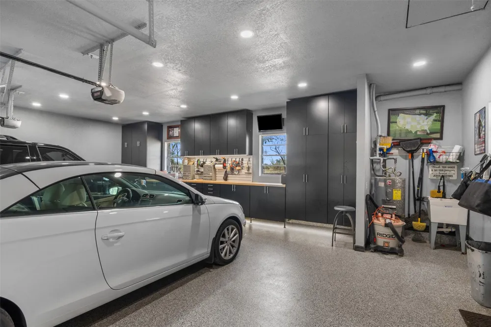 401790 W 4100 ROAD Collinsville, OK 74021