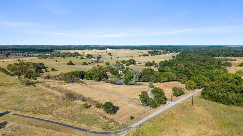 401790 W 4100 ROAD Collinsville, OK 74021