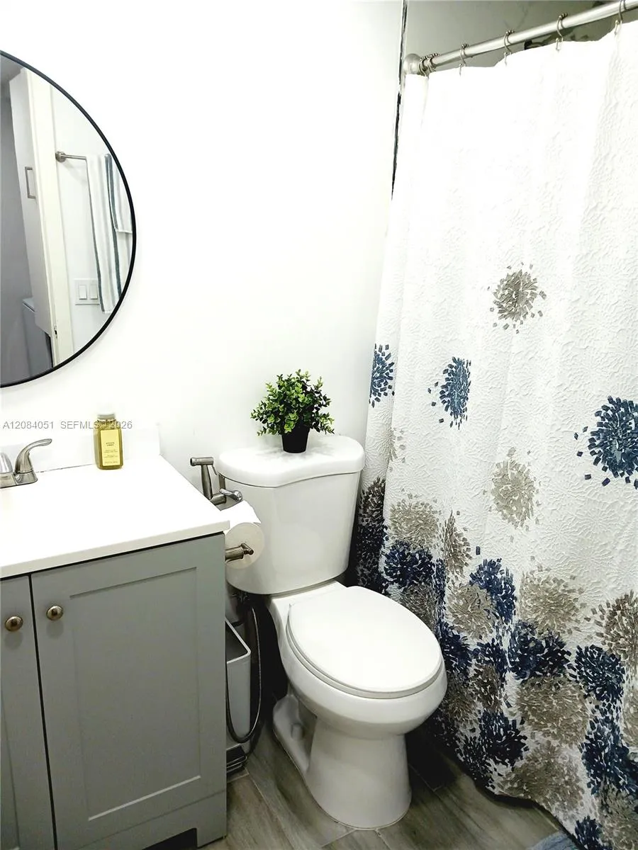 1100 SW 130th Ave #112H Pembroke Pines, FL 33027