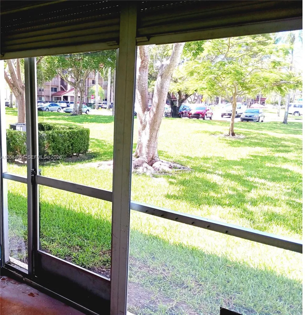 1100 SW 130th Ave #112H Pembroke Pines, FL 33027