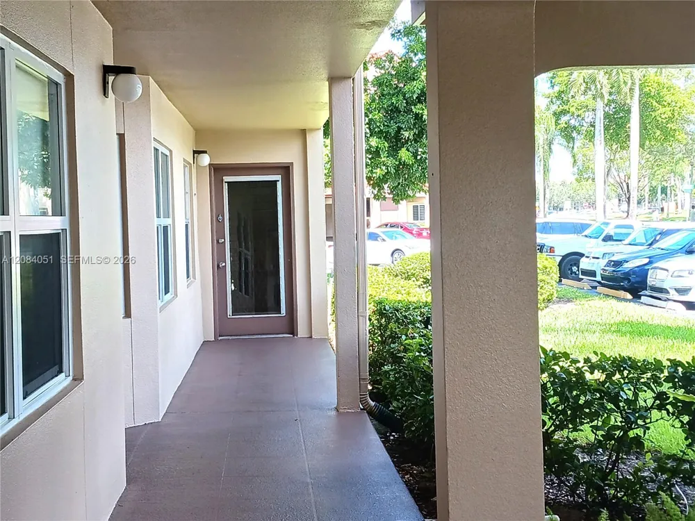 1100 SW 130th Ave #112H Pembroke Pines, FL 33027