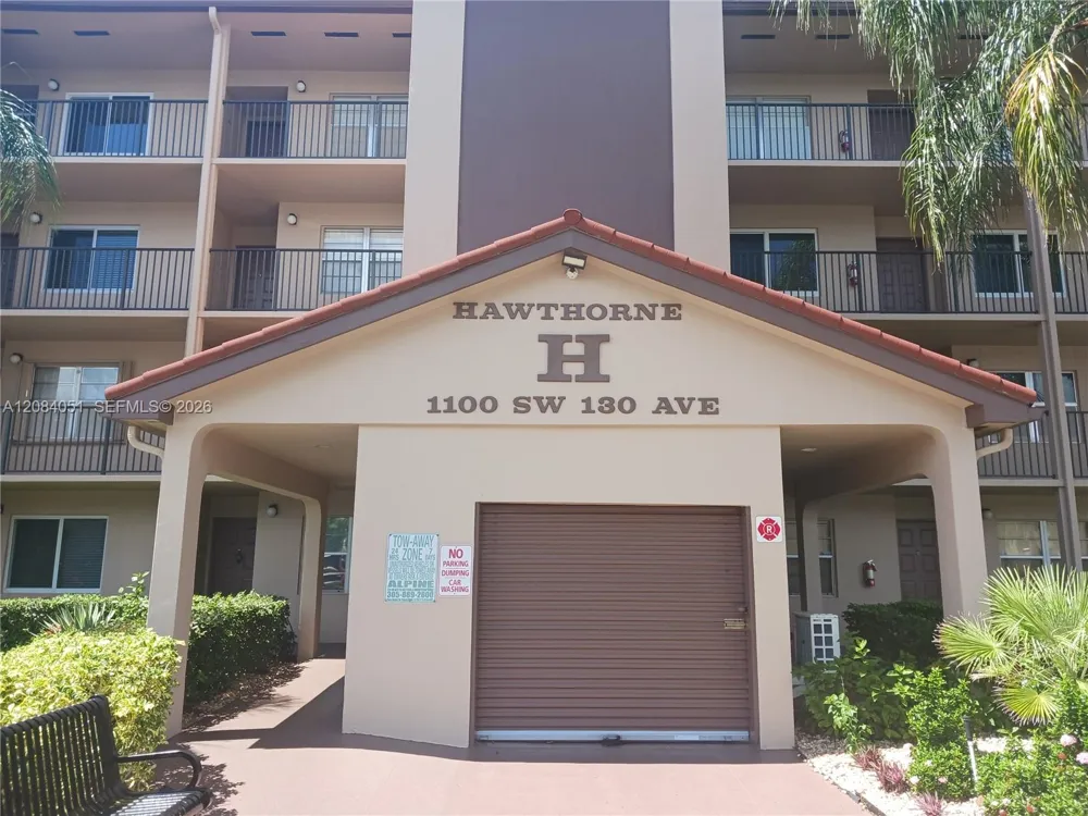 1100 SW 130th Ave #112H Pembroke Pines, FL 33027