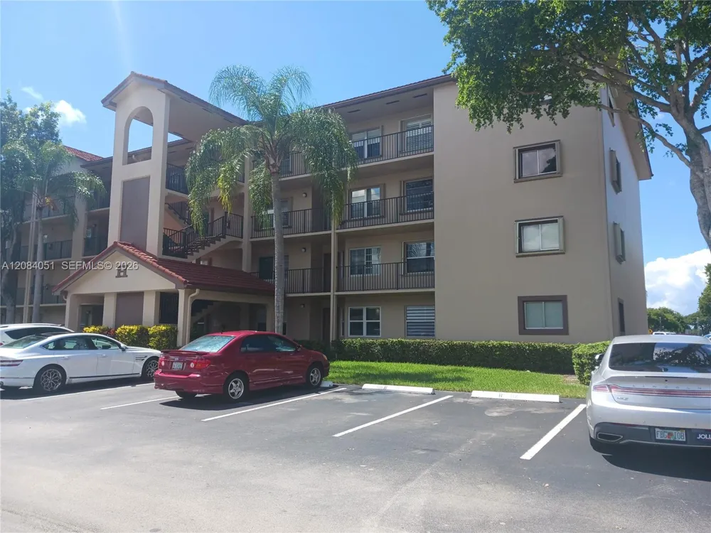 1100 SW 130th Ave #112H Pembroke Pines, FL 33027