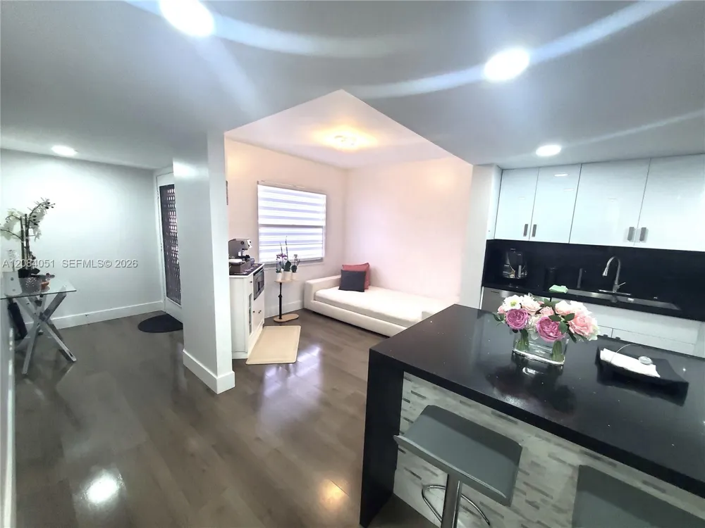 1100 SW 130th Ave #112H Pembroke Pines, FL 33027