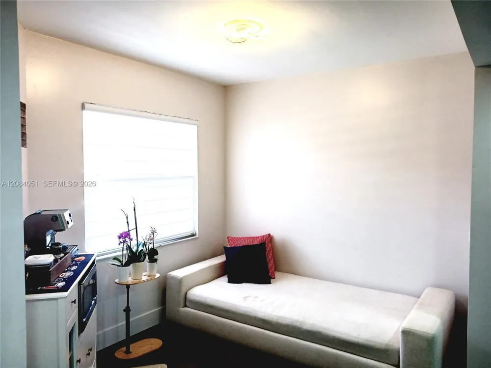 1100 SW 130th Ave #112H Pembroke Pines, FL 33027