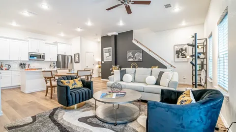 1217 Beaconsfield Lane #803