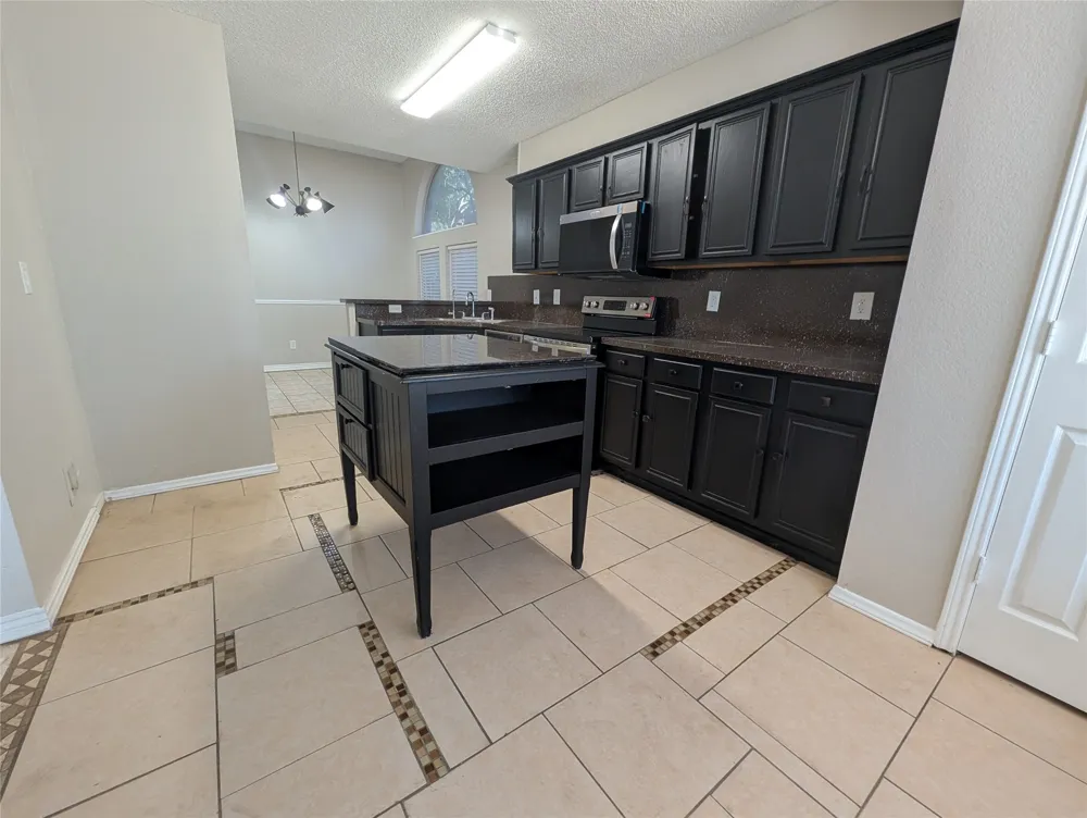 2737 Windswept Lane Mesquite, TX 75181