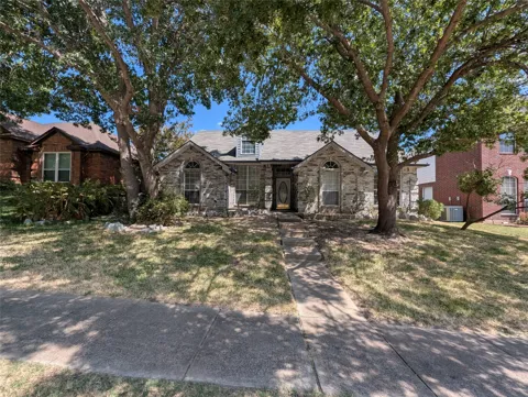 2737 Windswept Lane
