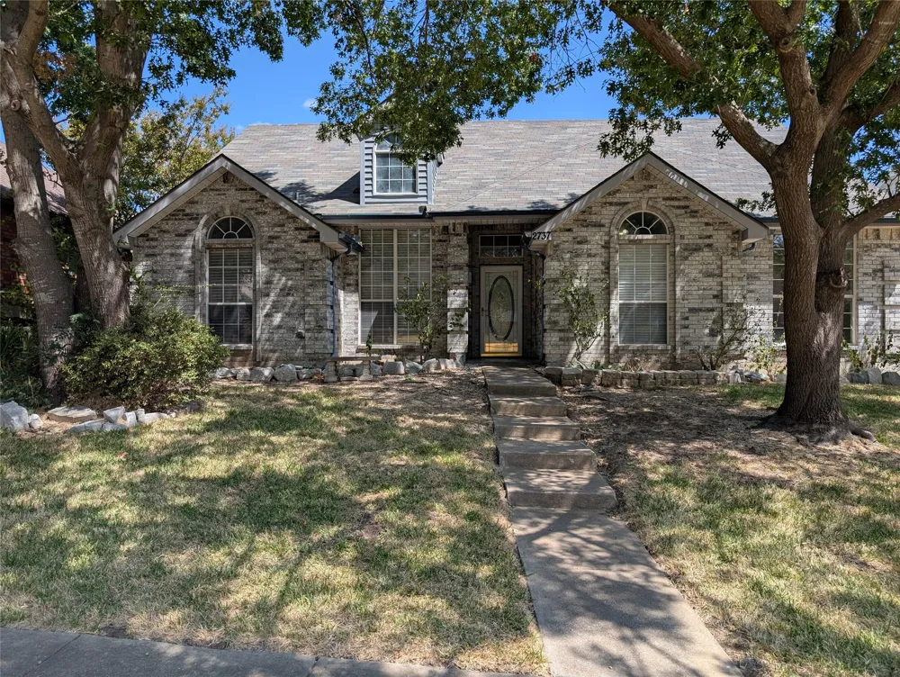 2737 Windswept Lane Mesquite, TX 75181