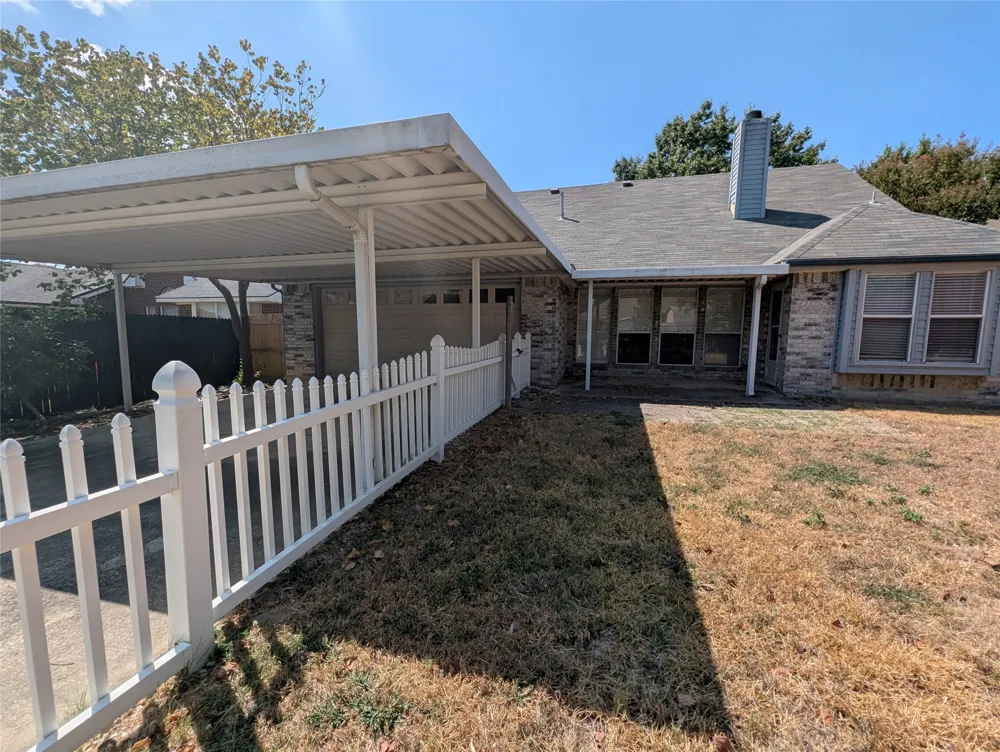 2737 Windswept Lane Mesquite, TX 75181