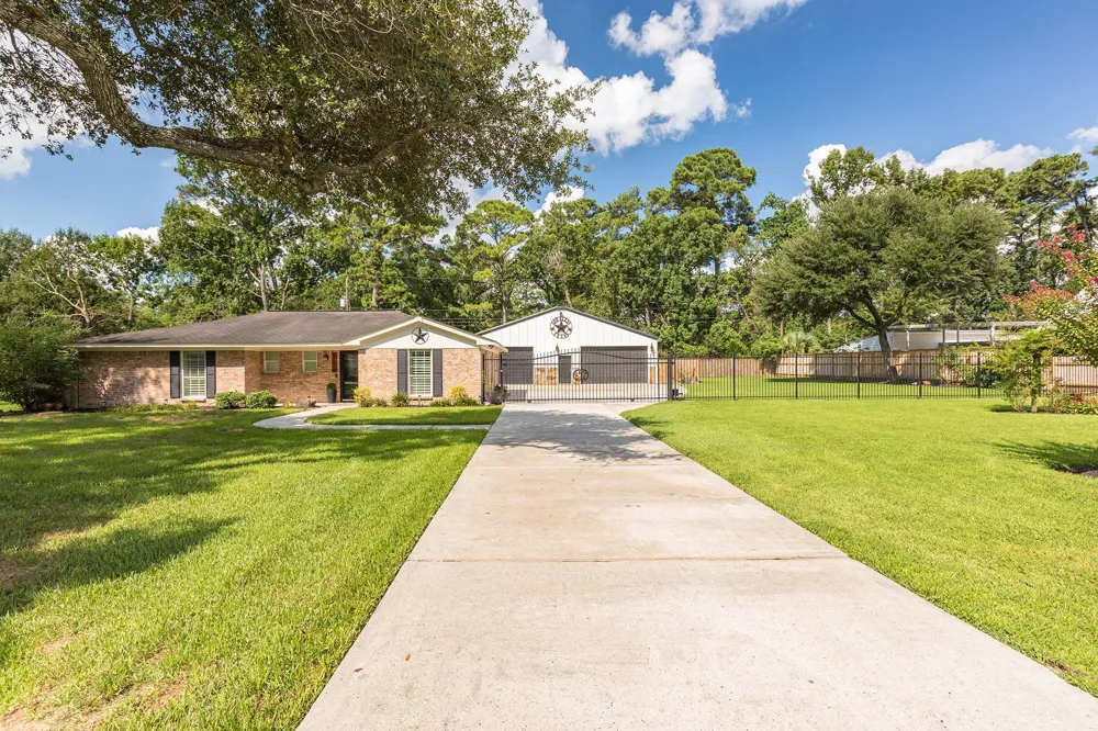 21519 Tophill Drive Spring, TX 77388