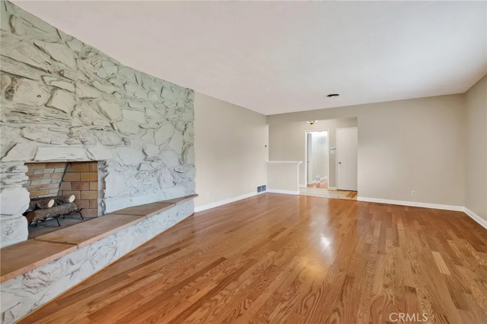 5323 Falkirk Riverside, CA 92506