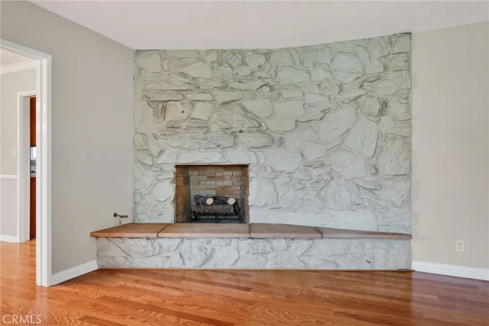 5323 Falkirk Riverside, CA 92506