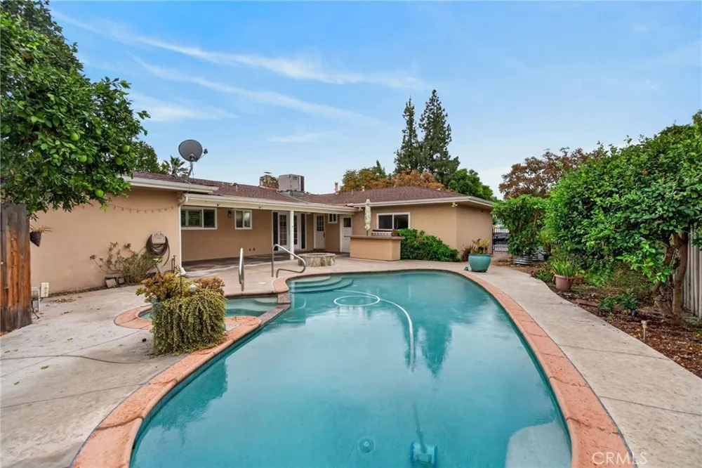 5323 Falkirk Riverside, CA 92506